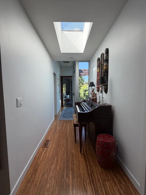 $2,225,000 | 2817 Virginia Avenue, Santa Monica, CA 90404