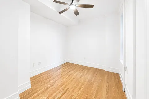 $1,280,000 | 24-39 38th Street, Unit B10B9 | Astoria
