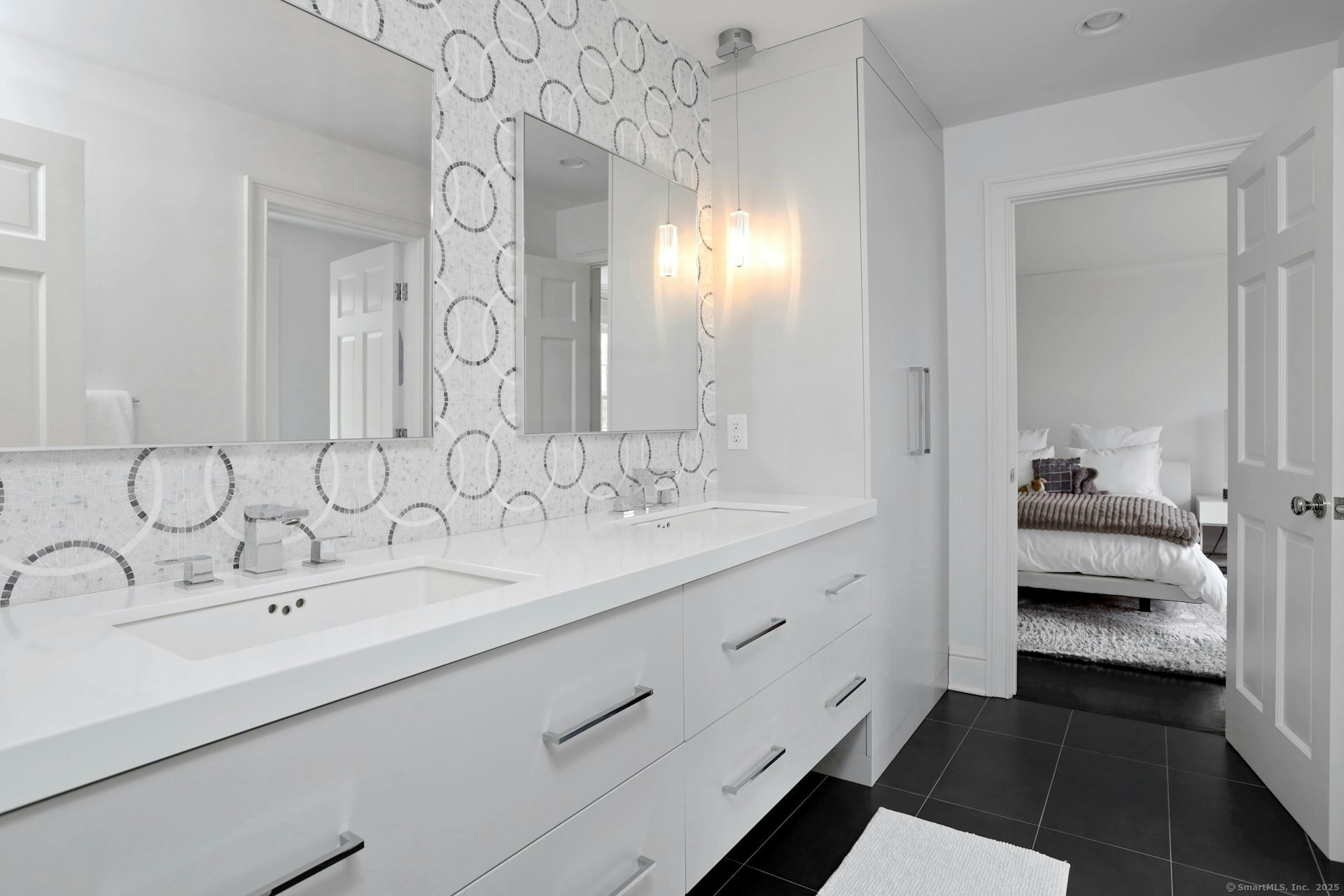 75 Hanson Road Darien, CT 06820 - Photo 23 of 30