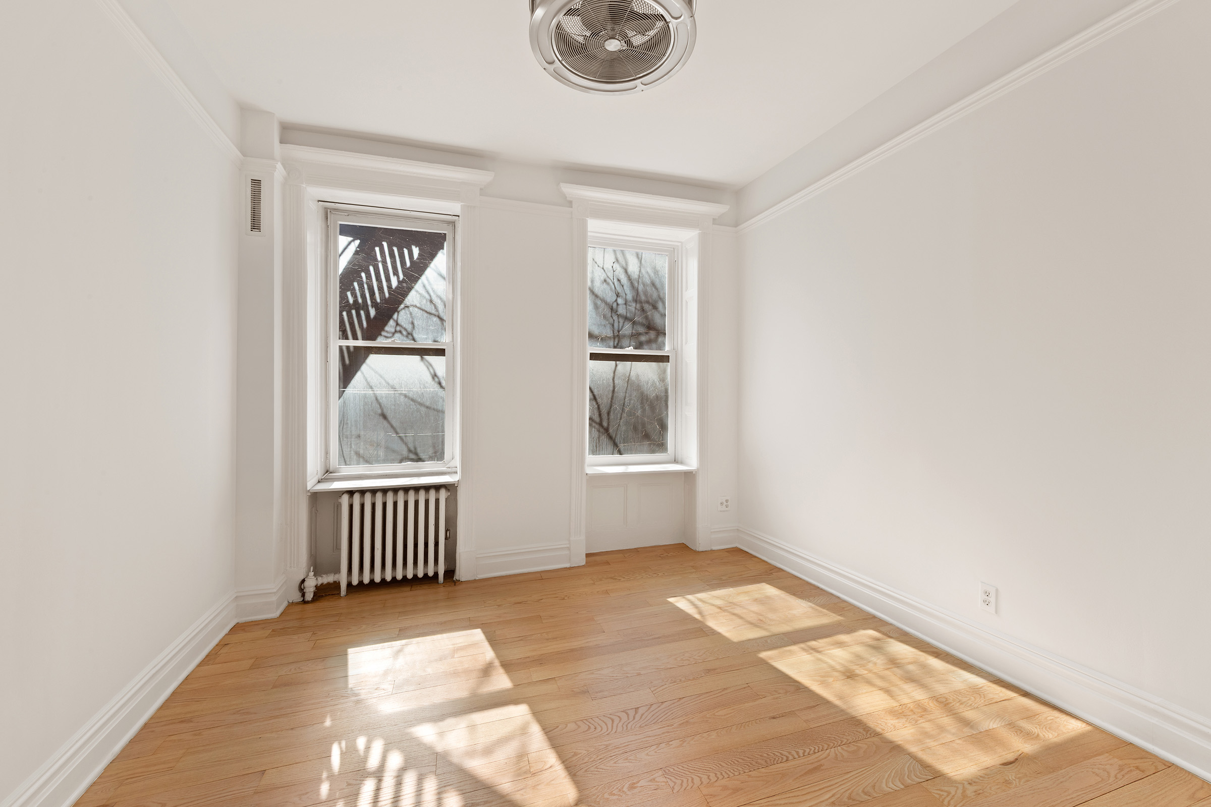41 Perry Street, Unit 3D Manhattan, NY 10014 - Photo 2 of 9