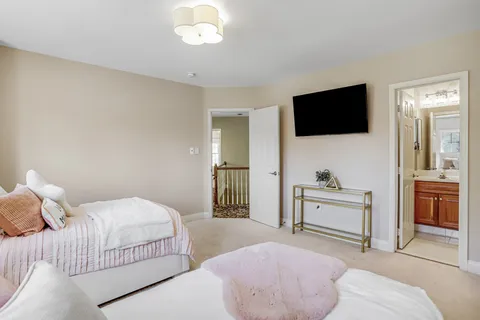 $1,275,000 | 15816 Thistlebridge Drive, Rockville, MD 20853