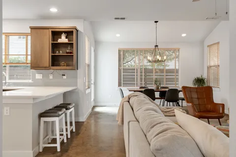 $575,000 | 6542 East Lovers Lane, Dallas, TX 75214