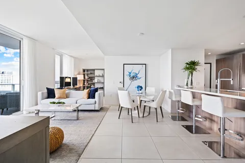 $655,000 | 401 North Birch Road, Unit 916, Fort Lauderdale, FL 33304