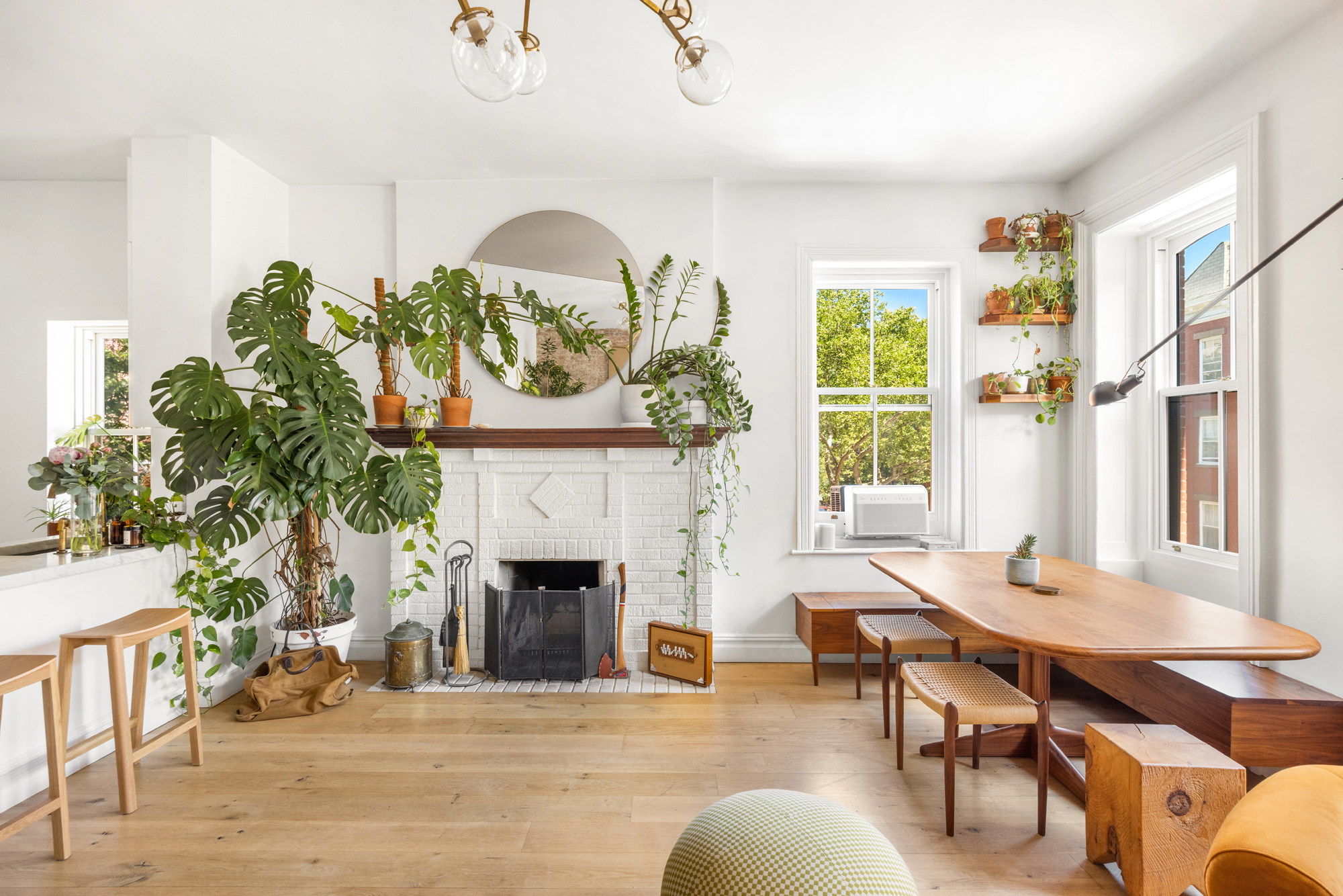 51 Charles Street, Unit 3 Manhattan, NY 10014 - Photo 2 of 8