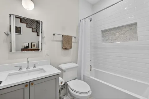 $825,000 | 1419 Upshur Street Northwest, Unit 2, Washington, DC 20011