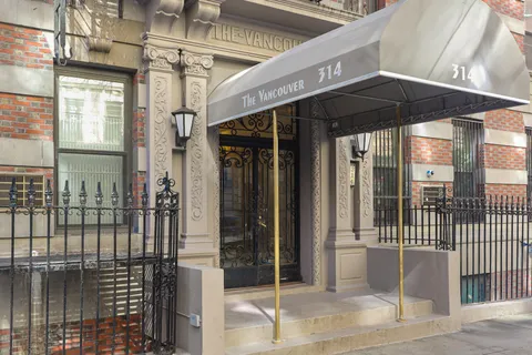 $759,000 | 314 West 94th Street, Unit 5D | Upper West Side