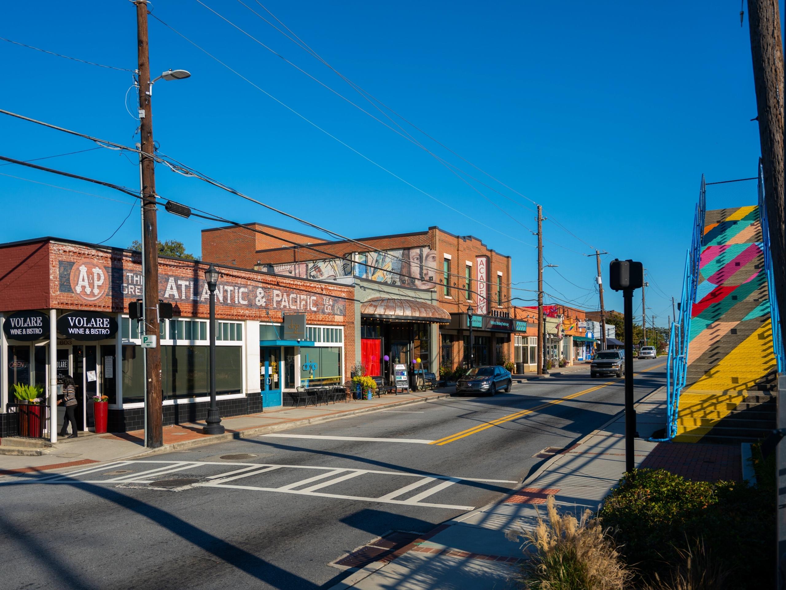 369 Kings Landing Atlanta, GA 30354 - Photo 25 of 41 a view of street with cars