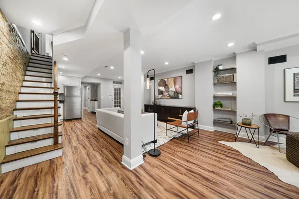 Contact Agent | 1515 T Street Northwest, Washington, DC 20009