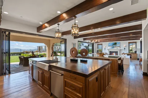 $4,150,000 | 18264 Avenida Manantial, Rancho Santa Fe, CA 92067