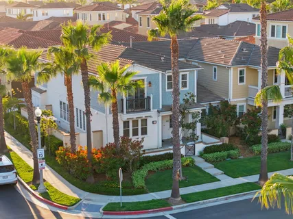 $1,379,000 | 21445 Hayley Lane, Huntington Beach, CA 92646