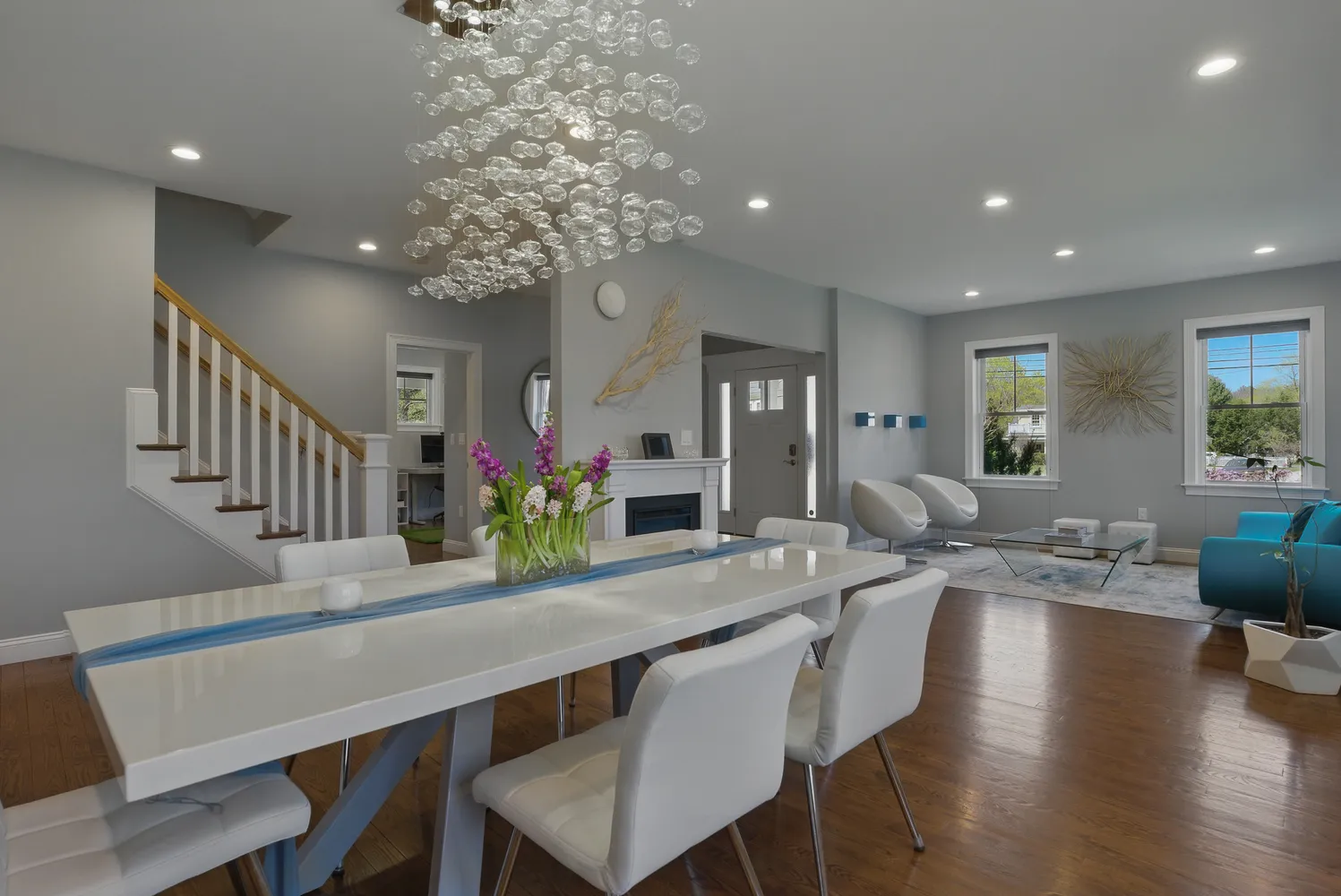 Contact Agent | 186 Concord Road, Bedford, MA 01730