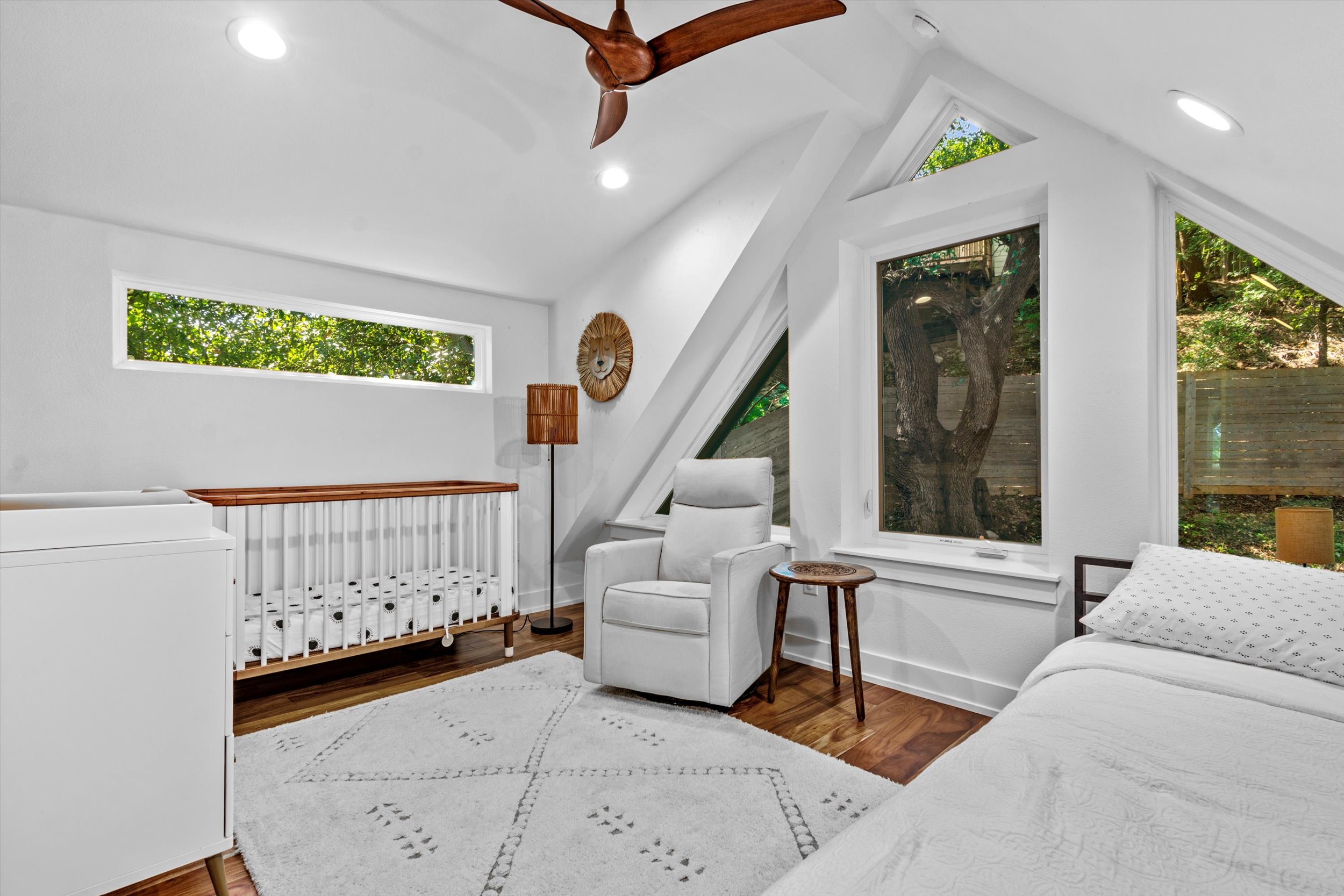 2712 Oak Springs Drive, Unit A Austin, TX 78702 - Photo 19 of 38 a living room with furniture and a window