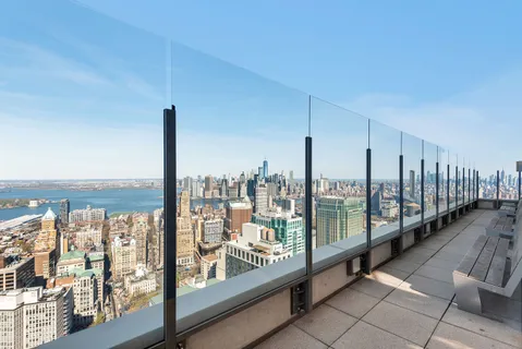 $1,635,000 | 388 Bridge Street, Unit 39G | Downtown Brooklyn