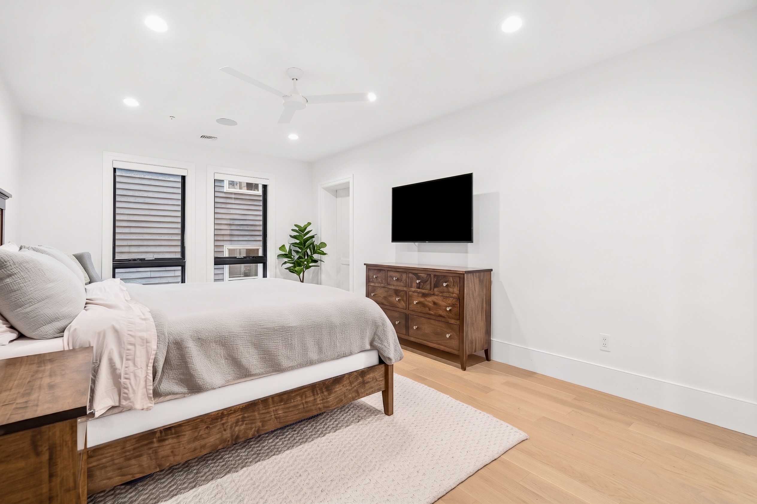 377 West First Street, Unit 3 South Boston, MA 02127 - Photo 11 of 23