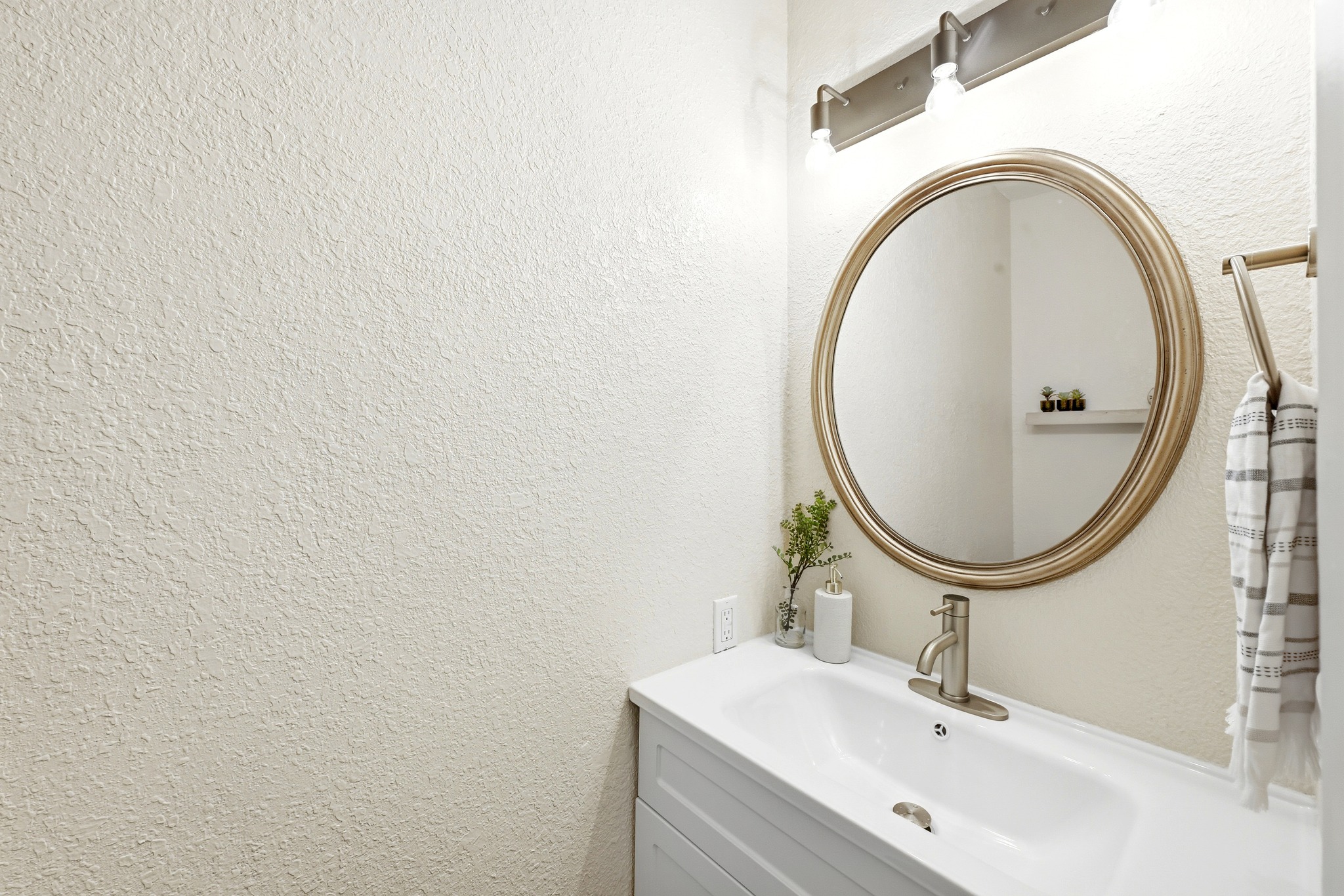 2215 Post Road, Unit 1039 Austin, TX 78704 - Photo 19 of 41 Gallery Image 19
