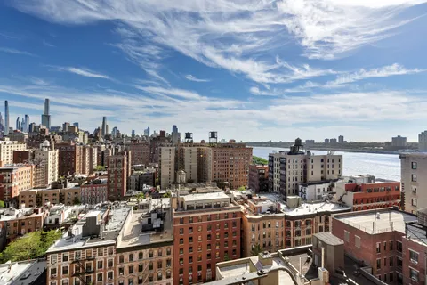 $849,000 | 328 West 86th Street, Unit PHA | Upper West Side