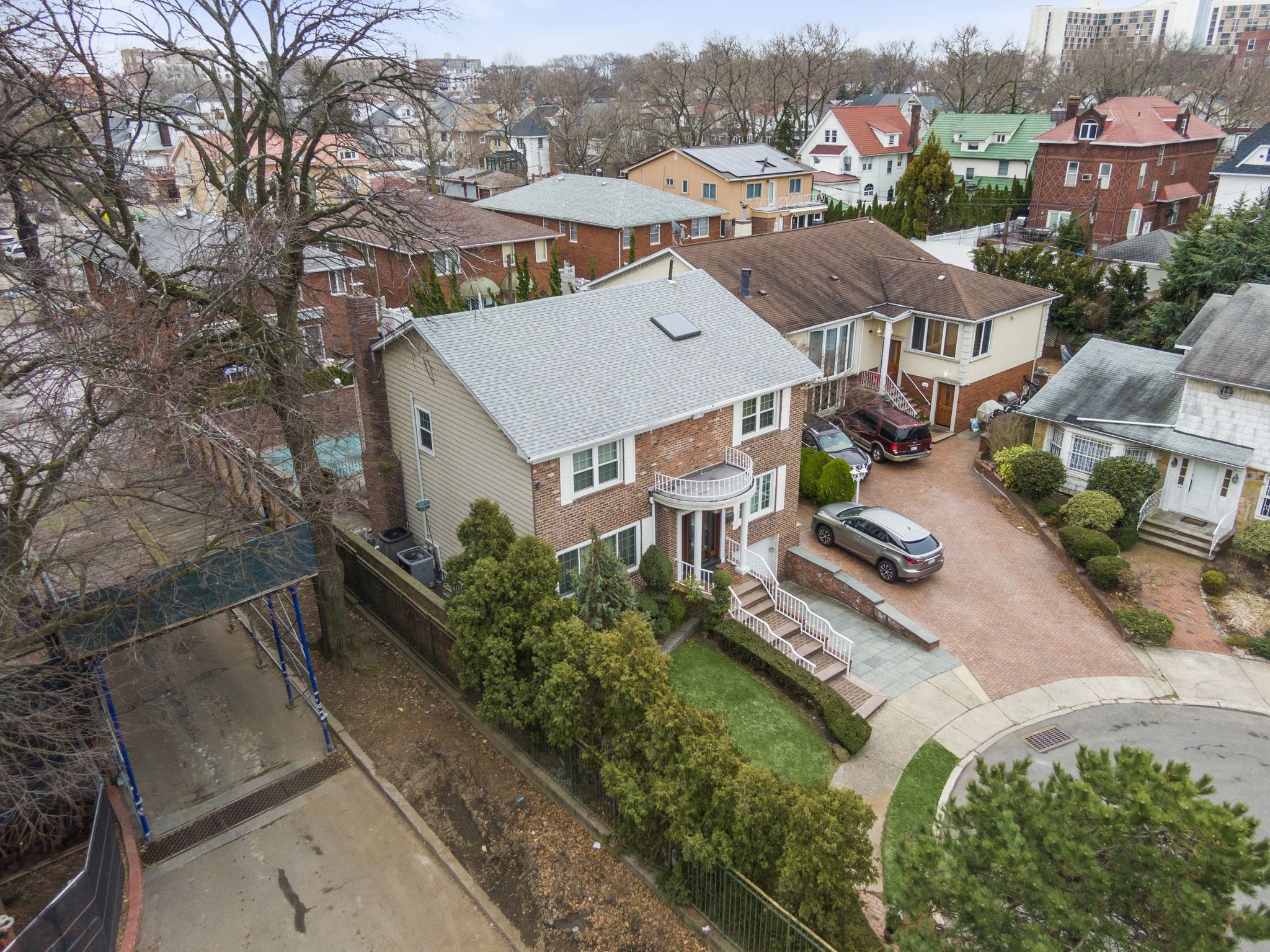 36 Shore Rd Lane Brooklyn, NY 11209 - Photo 31 of 34