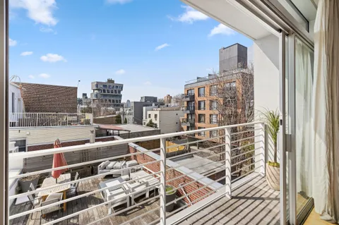 $2,800,000 | 361 Manhattan Avenue, Unit 3AB | Williamsburg