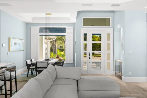 $2,500,000 | 1963 Bethany Place, Naples, FL 34109