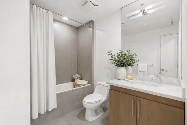 $705,000 | 6001 Carlton Way, Unit 106, Los Angeles, CA 90028