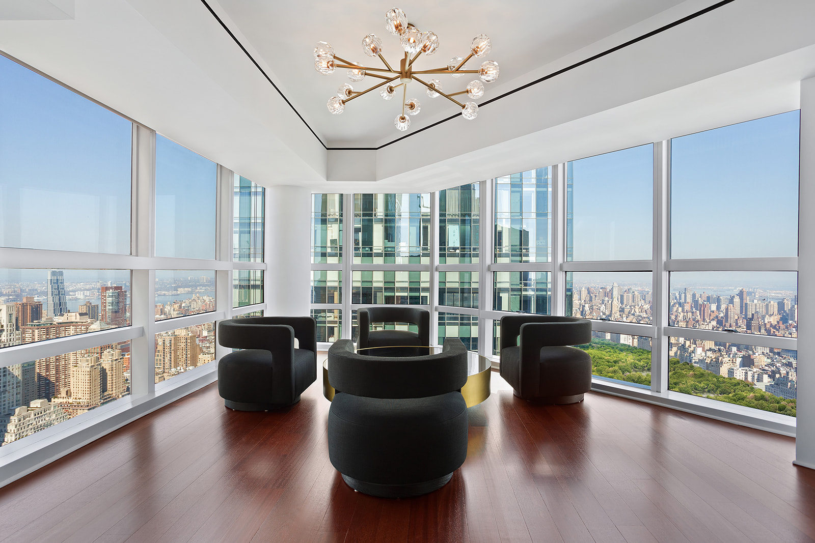 146 West 57th Street, Unit 76A Manhattan, NY 10019 - Photo 3 of 9