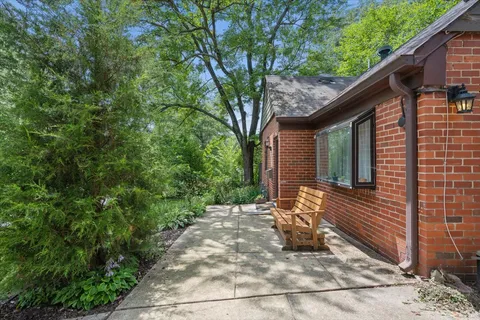$585,000 | 7220 16th Avenue, Takoma Park, MD 20912