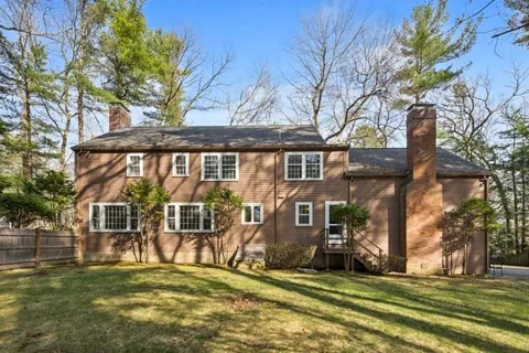 $1,499,999 | 10 Durham Drive, Lynnfield, MA 01940