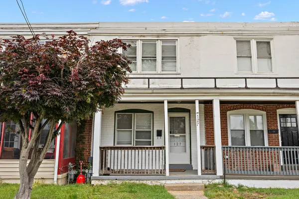 $199,900 | 127 Eastlawn Avenue, Wilmington, DE 19802