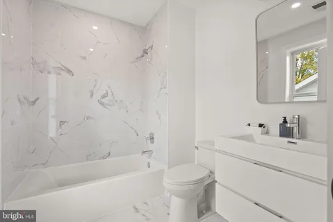 $1,050,000 | 2118 Rand Place Northeast, Washington, DC 20002