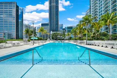 $375,000 | 950 Brickell Bay Drive, Unit 802, Miami, FL 33131