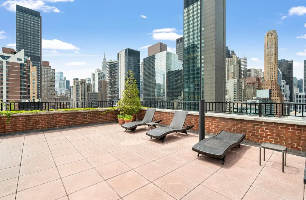 $460,000 | 251 East 51st Street, Unit 5A | Midtown East