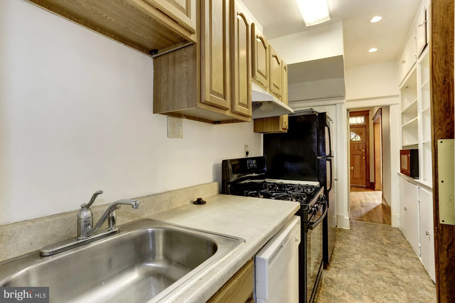 $3,300 | 1015 Quebec Place Northwest, Washington, DC 20010
