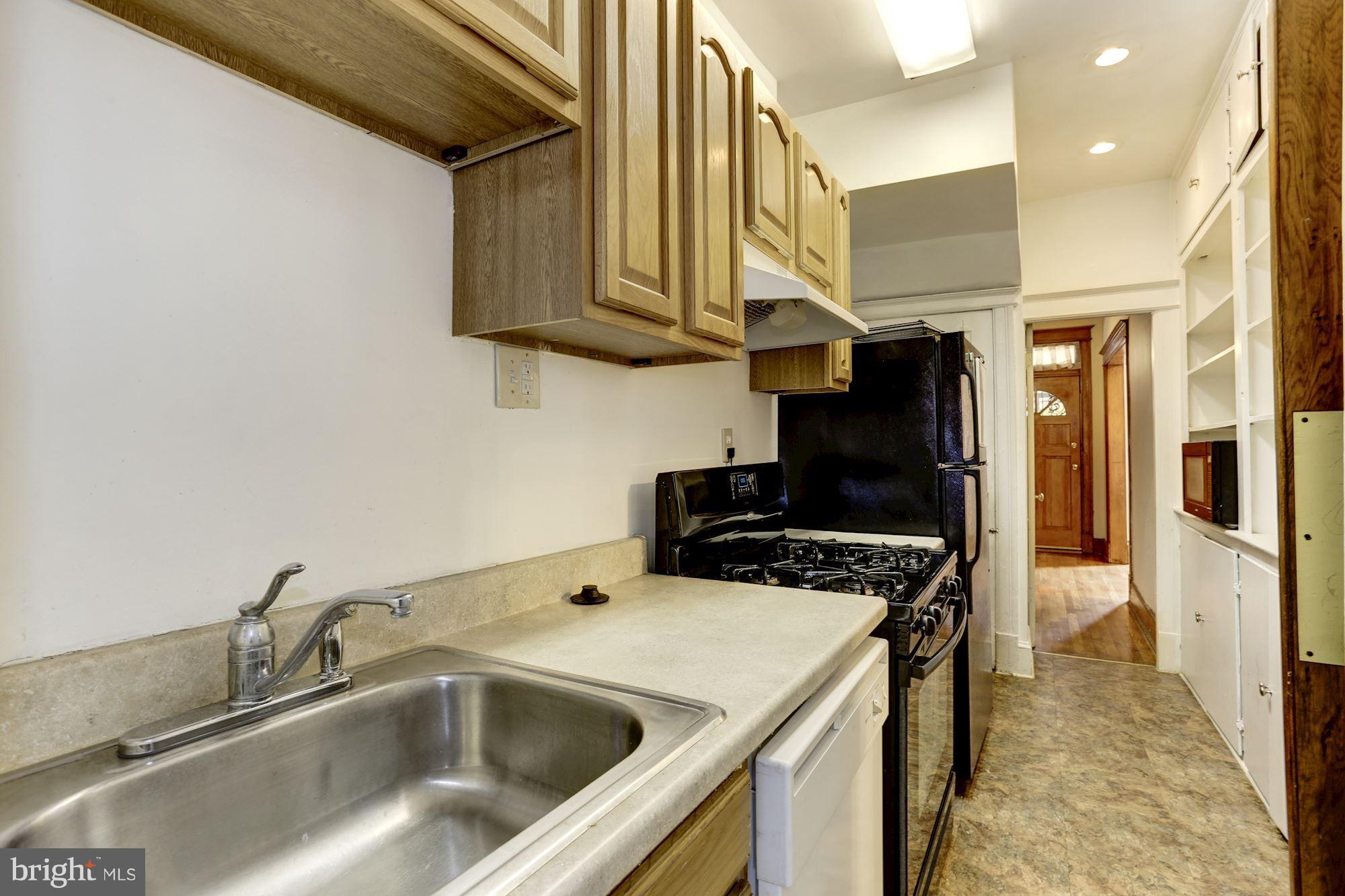 1015 Quebec Place Northwest Washington, DC 20010 - Photo 12 of 25