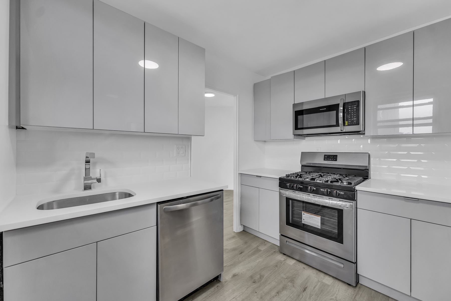 5900 Arlington Avenue, Unit 4X Bronx, NY 10471 - Photo 6 of 19