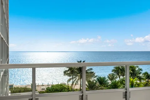 $600,000 | 6801 Collins Avenue, Unit DOOR 606, Miami Beach, FL 33141