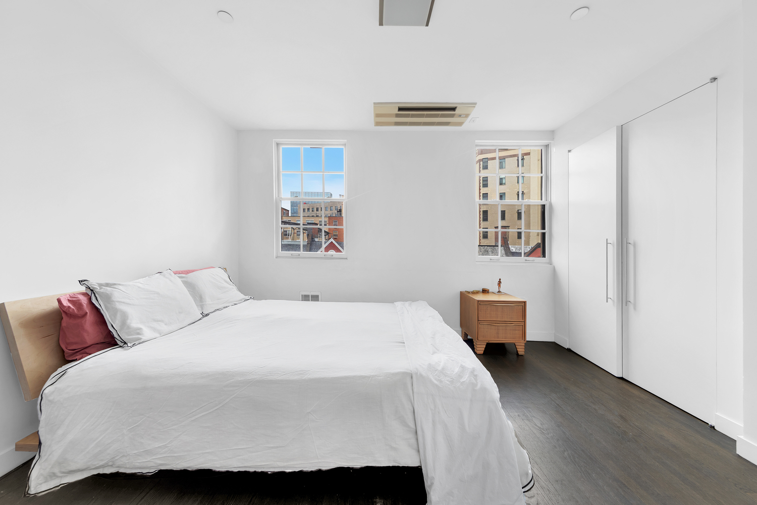 352 West 123rd Street, Unit 4 Manhattan, NY 10027 - Photo 3 of 6