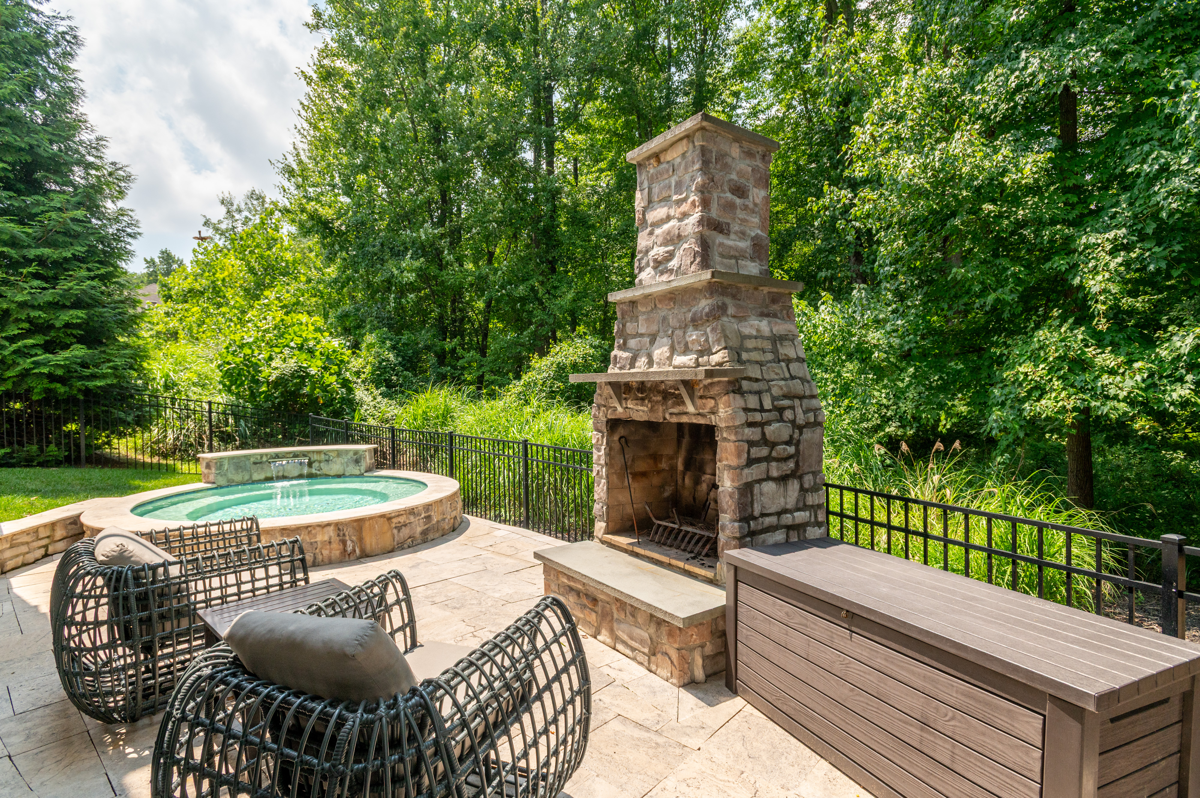 1302 Scotts Run Road McLean, VA 22102 - Photo 7 of 17 Gallery Image 7