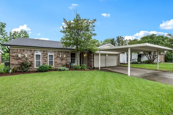 $290,000 | 6420 Heather Drive, Watauga, TX 76148