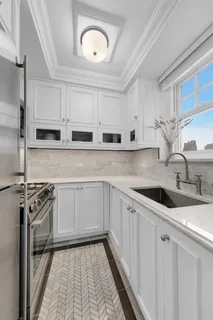 $2,499,000 | 299 West 12th Street, Unit 12AB | West Village