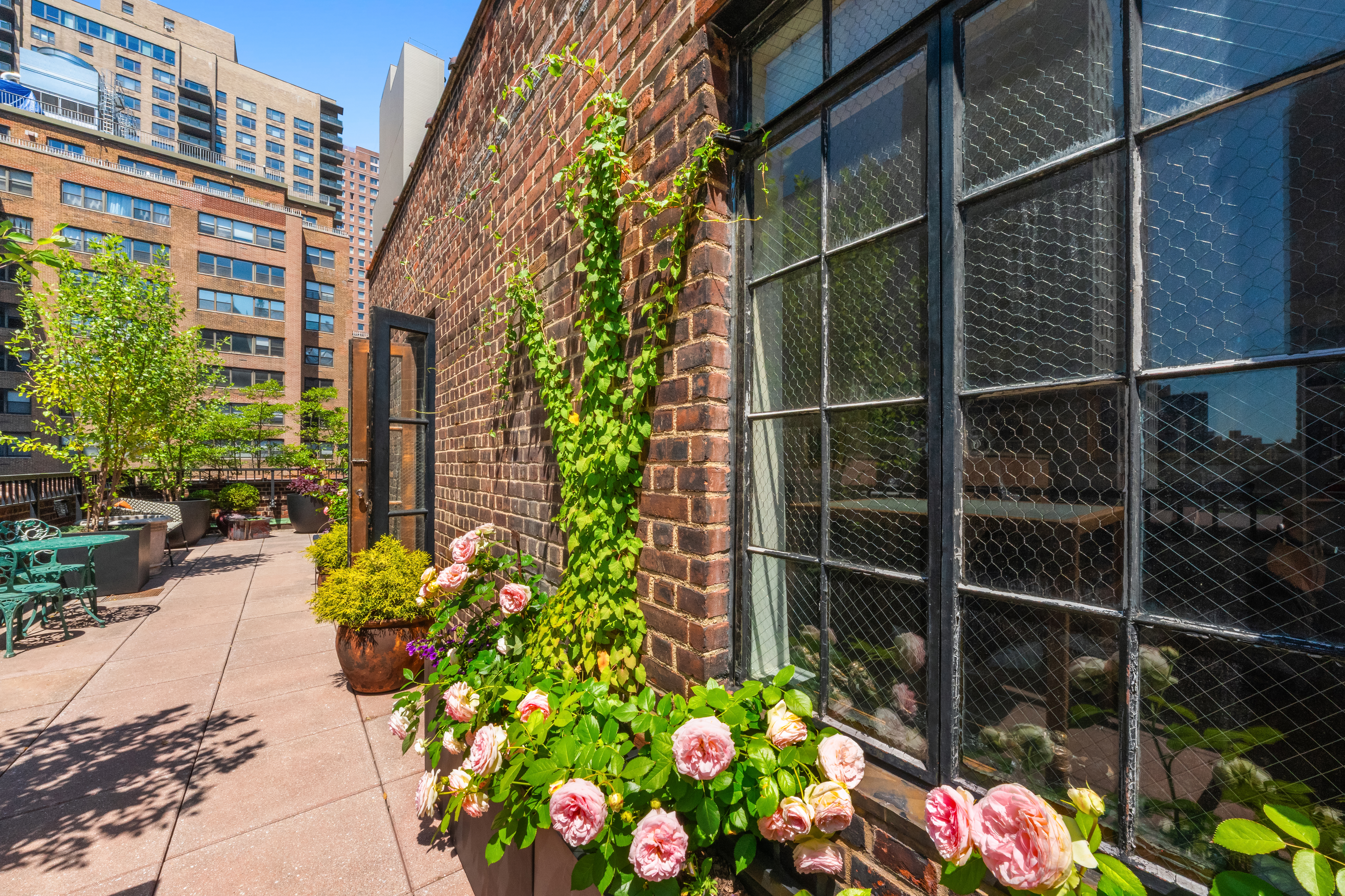 324 East 41st Street, Unit 1103C Manhattan, NY 10017 - Photo 4 of 17