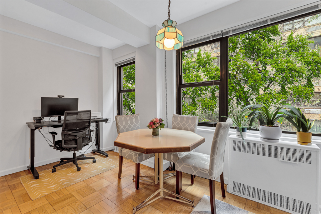 425 East 79th Street, Unit 2A Manhattan, NY 10075 - Photo 5 of 10