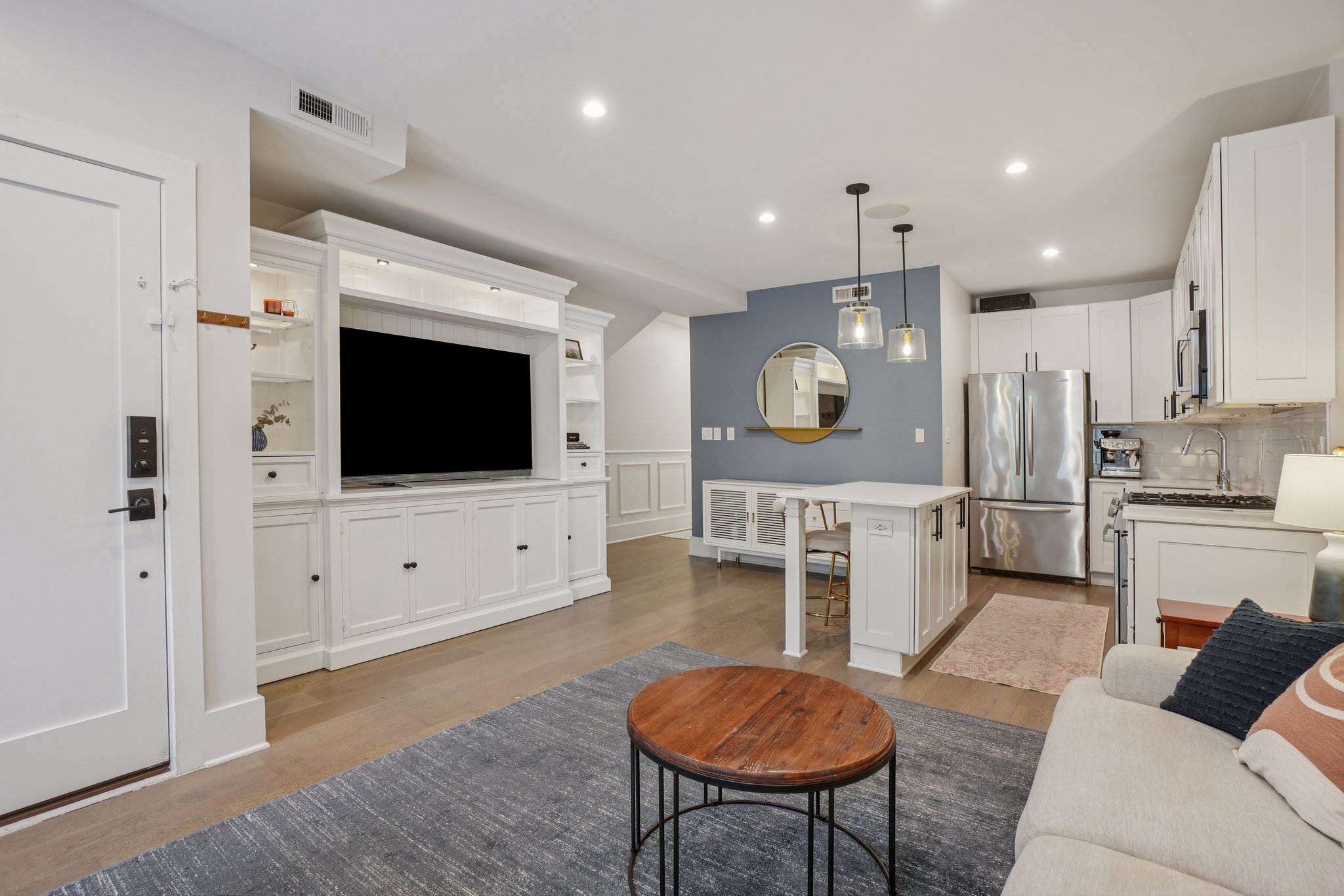 1682 Irving Street Northwest, Unit 2 Washington, DC 20010 - Photo 5 of 31