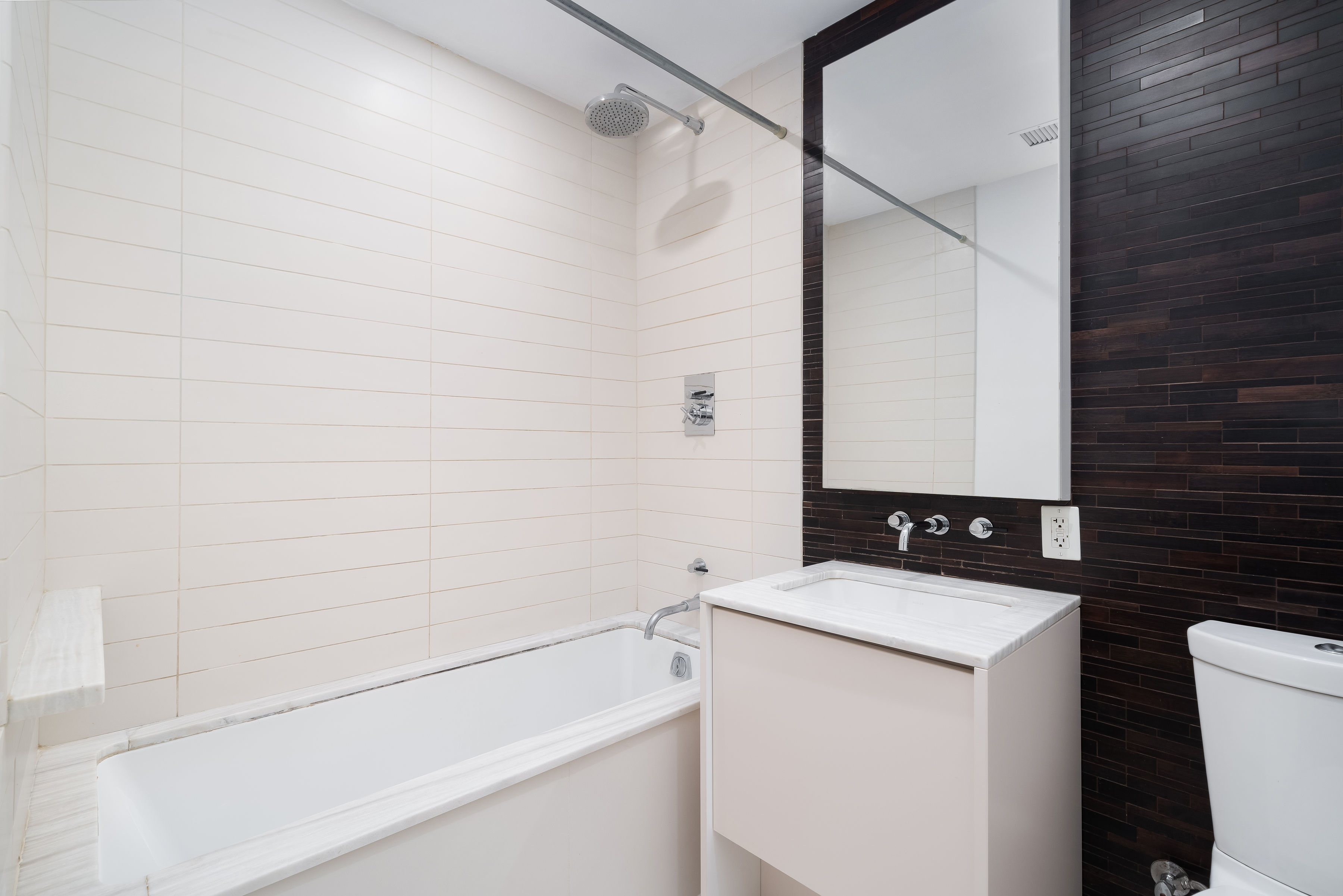 2 Northside Piers, Unit 3T Brooklyn, NY 11249 - Photo 12 of 24 Gallery Image 12