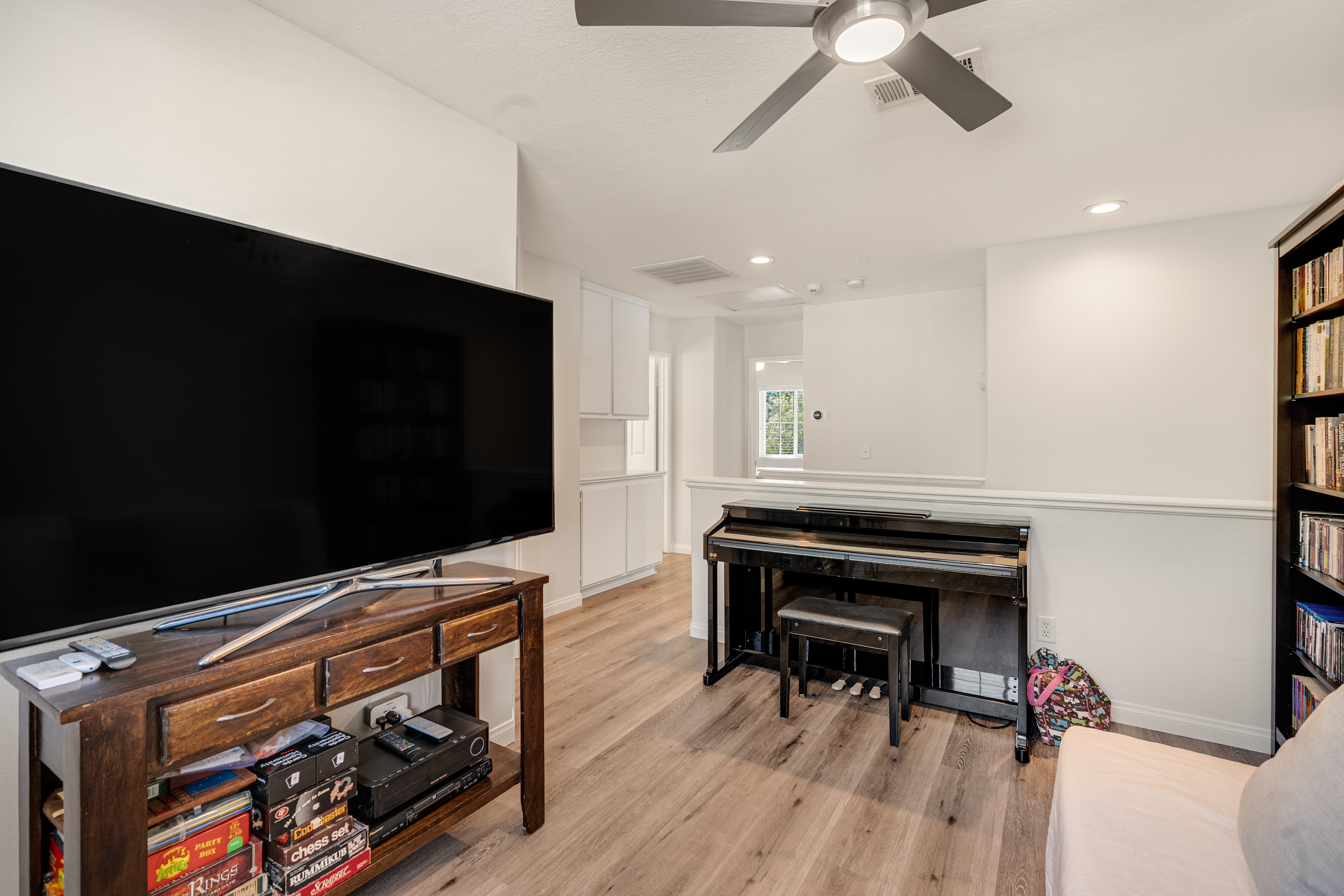 146 Adelia Way Oceanside, CA 92057 - Photo 13 of 37