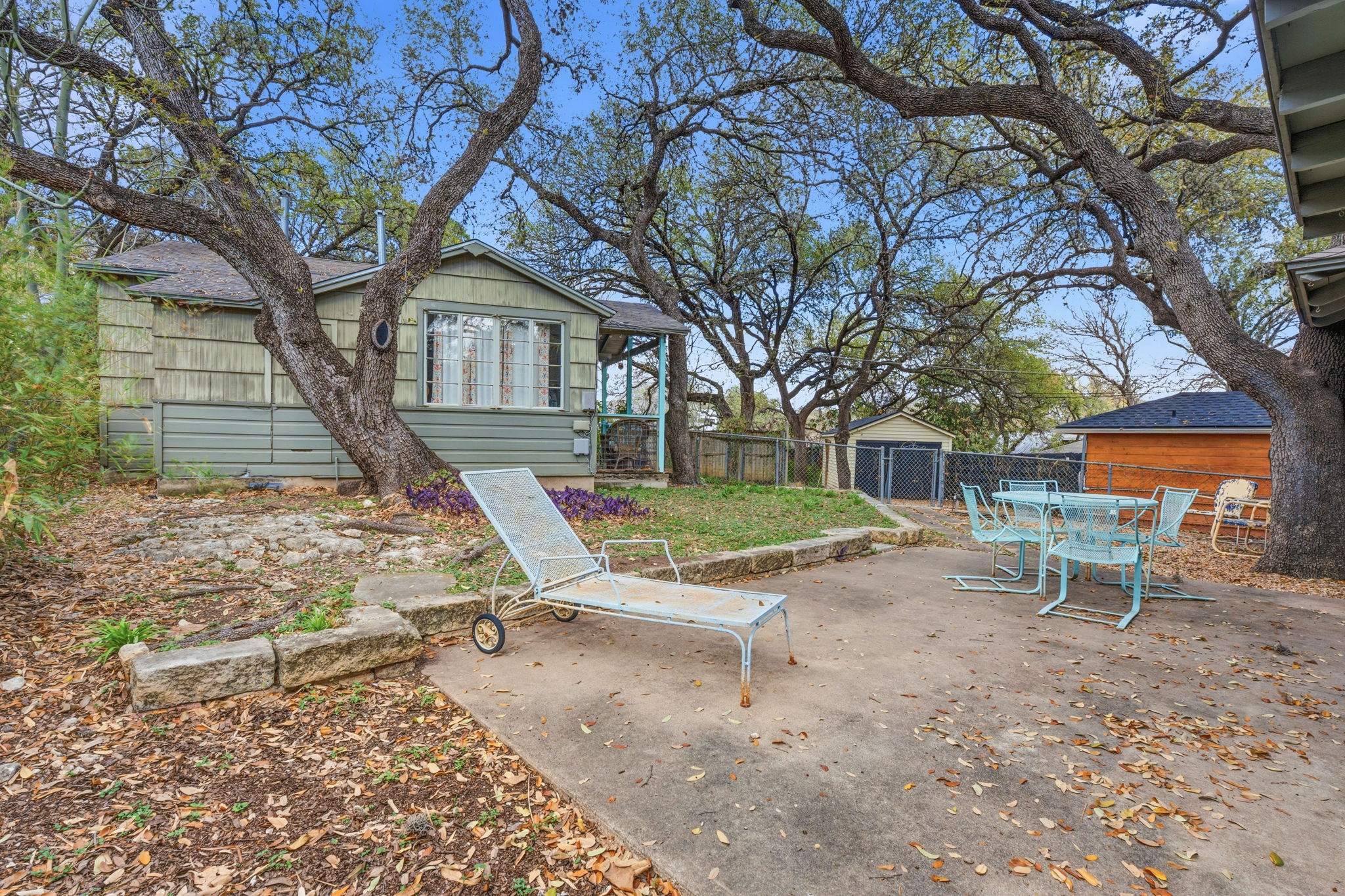 1112 Mission Ridge Austin, TX 78704 - Photo 21 of 29