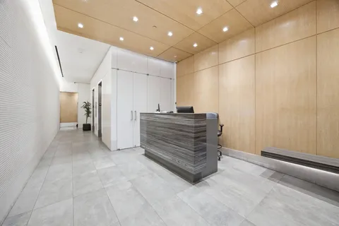 $1,395,000 | 71 Nassau Street, Unit 13C | Financial District