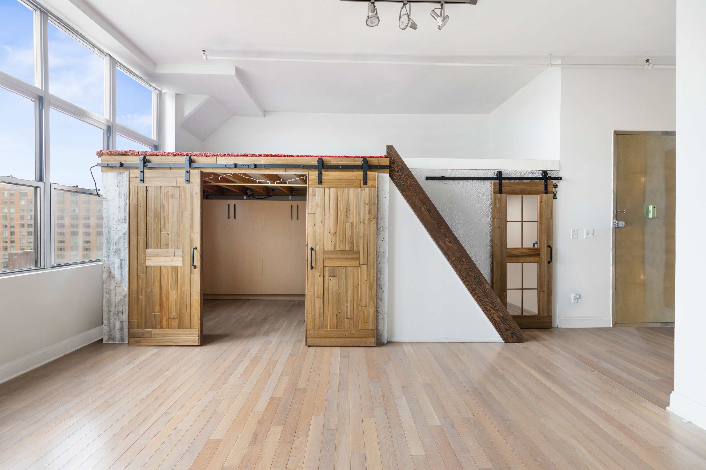 176 Johnson Street, Unit 8B Brooklyn, NY 11201 - Photo 2 of 13