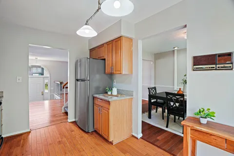 $449,900 | 4014 Sparrow House Lane, Burtonsville, MD 20866