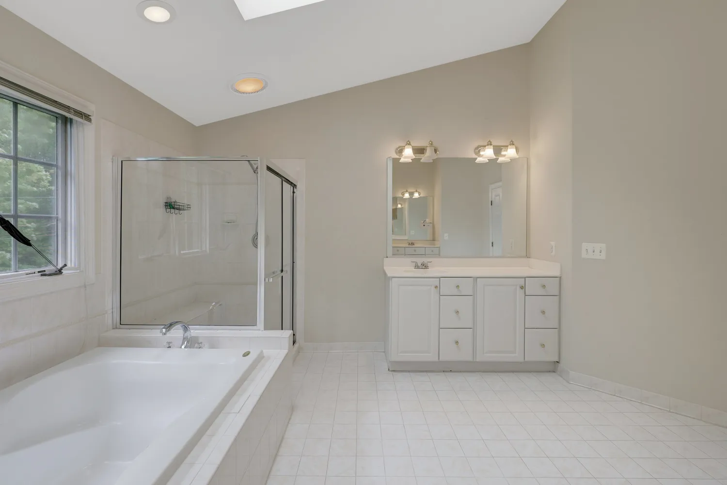 $1,350,000 | 9927 Miles Stone Court, Vienna, VA 22181