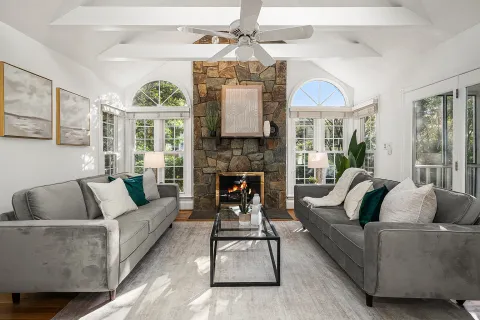 $1,100,000 | 2404 King Street, Alexandria, VA 22301